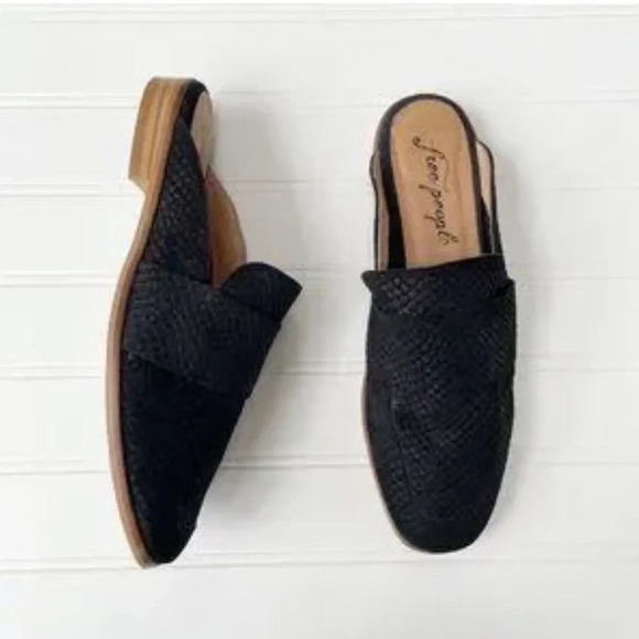 Free People AT EASE LOAFER IN BLACK Slip on Mule Leather Size 41.5 or US 10 1/2 - Picture 2 of 9